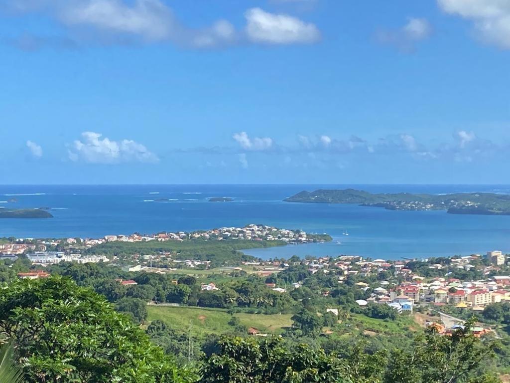 Location Vacances Sur Morne Ventile Avec Vue Mer En Martinique Le Robert Exterior photo